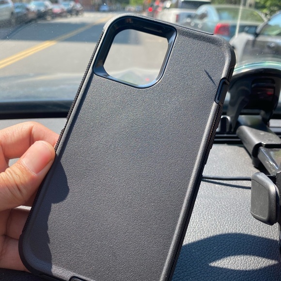 Apple iPhone 12 Pro Max silicone hard case black - Picture 3 of 5